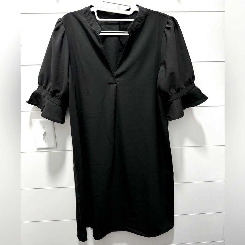 Black shift dress, super cute, EUC. Smoke free home